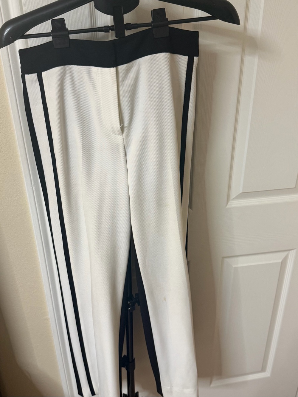 Trina Turk White Straight-Leg Pants with Black Trim - Picture 3 of 7